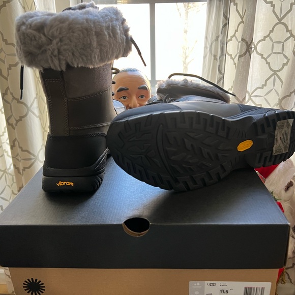 Ugg mens butte boots - Picture 2 of 7